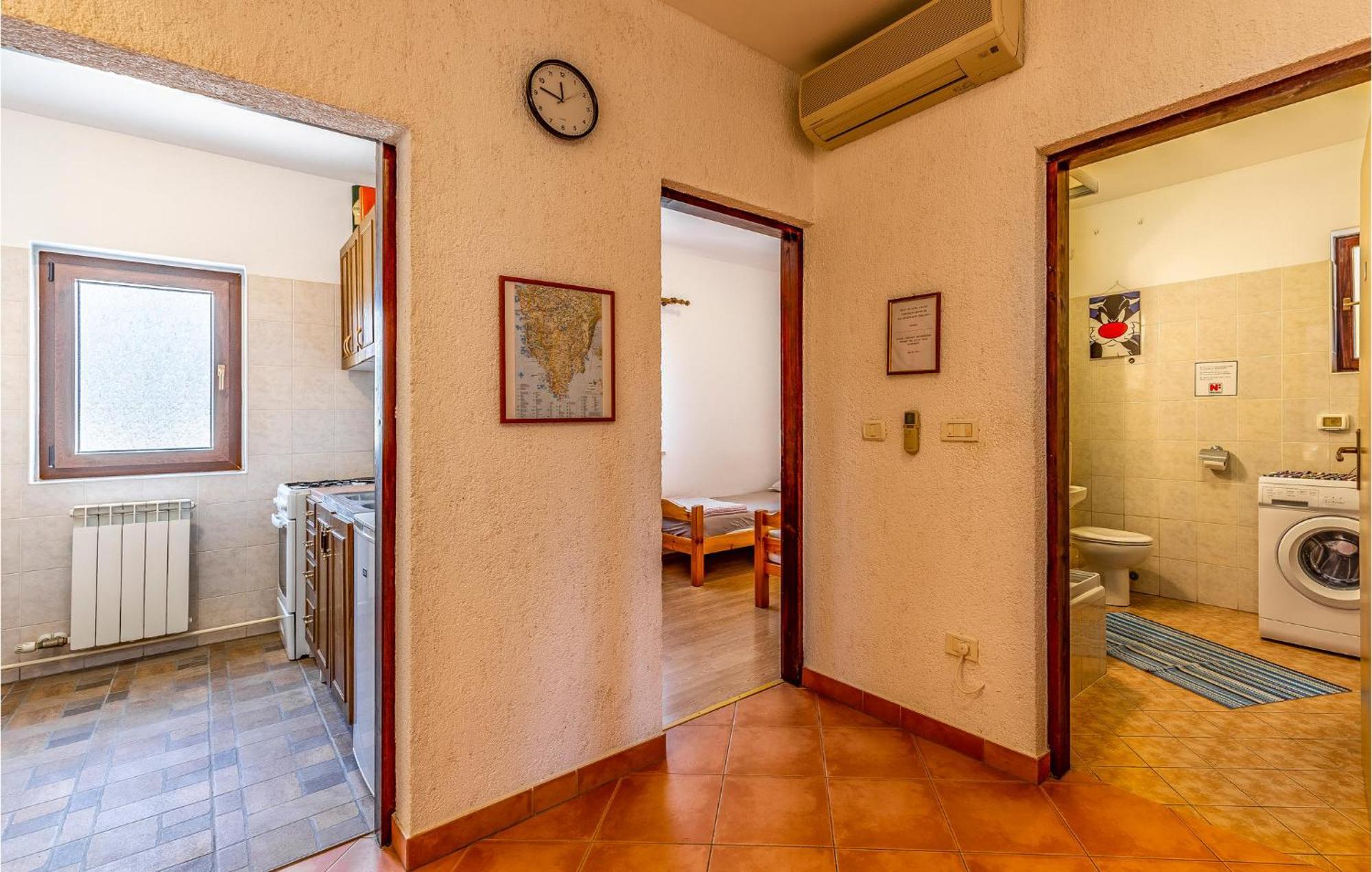 Gorgeous Apartment In Pula With Kitchen מראה חיצוני תמונה